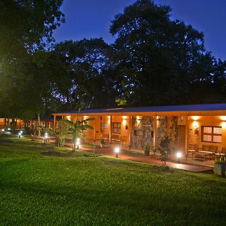 Posada del Chamán Iguazú Puerto Iguazú Exterior foto